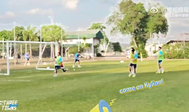 kaiyun官网-博主晒视频：三镇新援贝维斯已抵达泰国跟队冬训